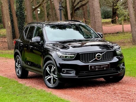 Volvo XC40 B4 R-DESIGN MHEV 6