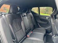 Volvo XC40 B4 R-DESIGN MHEV 14