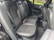 Volvo XC40 B4 R-DESIGN MHEV 50