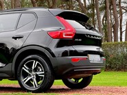 Volvo XC40 B4 R-DESIGN MHEV 51