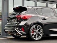 Ford Focus ST 15