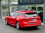 Ford Focus ST-LINE MHEV 11