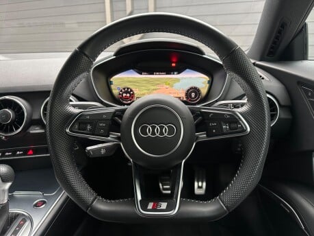 Audi TT TFSI QUATTRO S LINE BLACK EDITION 4