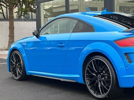 Audi TT TFSI QUATTRO S LINE BLACK EDITION 12