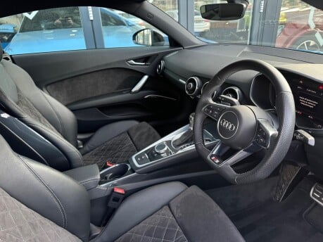 Audi TT TFSI QUATTRO S LINE BLACK EDITION 45