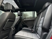 Volkswagen Tiguan Allspace R-LINE TECH TSI EVO DSG 27