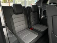 Volkswagen Tiguan Allspace R-LINE TECH TSI EVO DSG 32