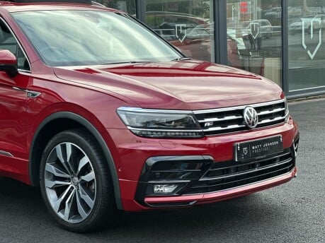 Volkswagen Tiguan Allspace R-LINE TECH TSI EVO DSG 33