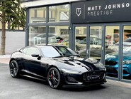 Jaguar F-Type R-DYNAMIC 1