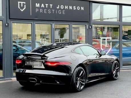 Jaguar F-Type R-DYNAMIC 31