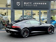 Jaguar F-Type R-DYNAMIC 4