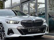 BMW 5 Series 520I M SPORT PRO 4