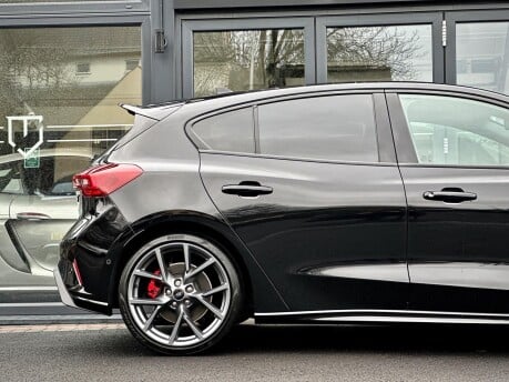 Ford Focus ST 33