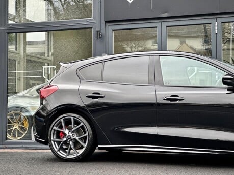 Ford Focus ST 43