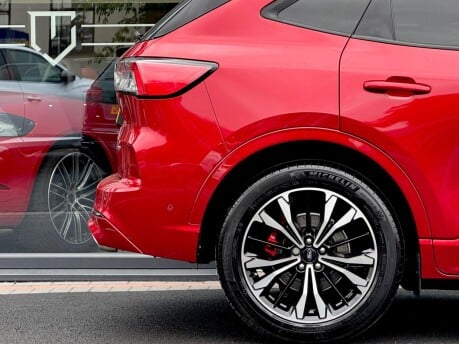 Ford Kuga ST-LINE X EDITION 29