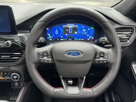Ford Kuga ST-LINE X EDITION 17