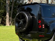 Land Rover Defender XS EDITION PHEV 13