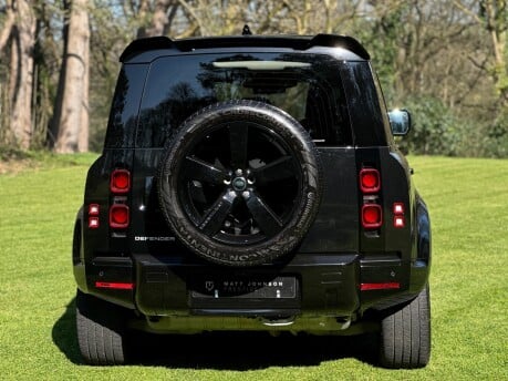 Land Rover Defender XS EDITION PHEV 14