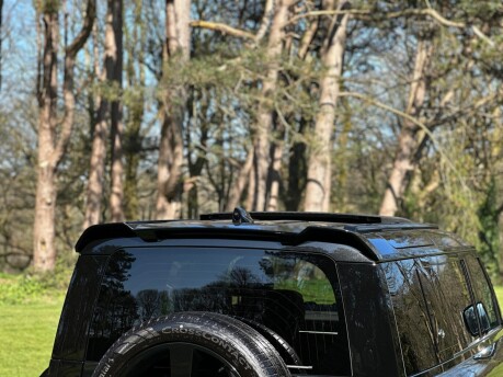 Land Rover Defender XS EDITION PHEV 15