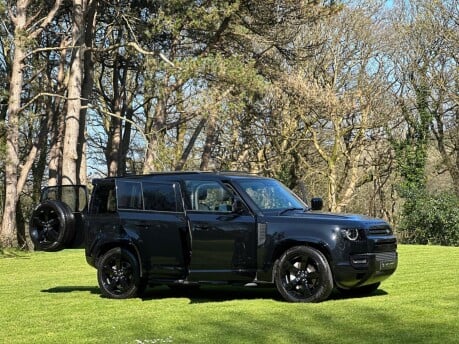 Land Rover Defender XS EDITION PHEV 31