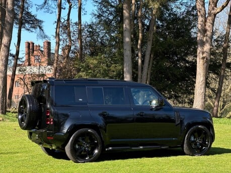 Land Rover Defender XS EDITION PHEV 38