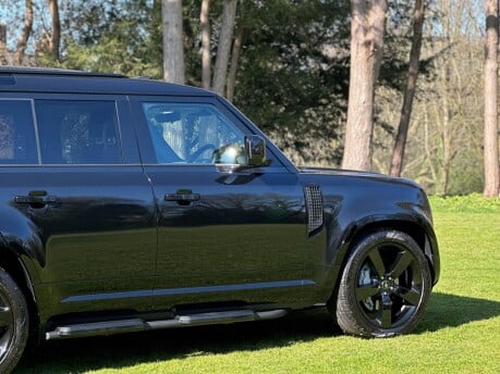 Land Rover Defender XS EDITION PHEV 40