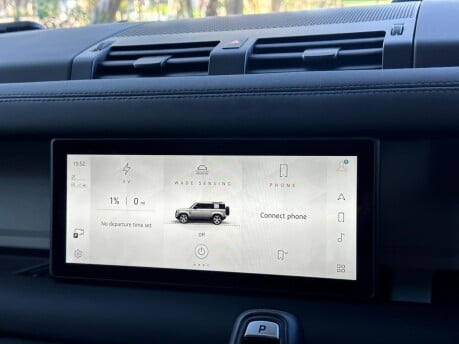 Land Rover Defender XS EDITION PHEV 48