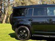 Land Rover Defender XS EDITION PHEV 28