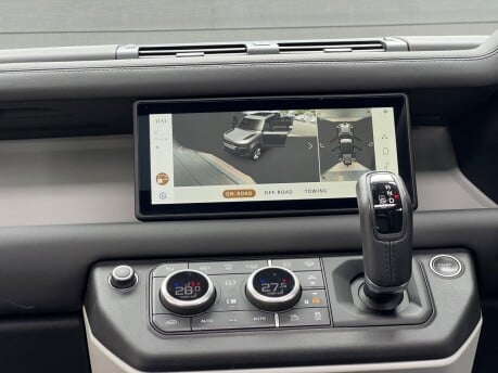 Land Rover Defender XS EDITION PHEV 17