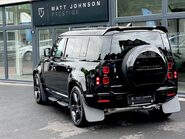 Land Rover Defender XS EDITION PHEV 28