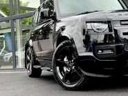 Land Rover Defender XS EDITION PHEV 31