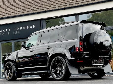 Land Rover Defender XS EDITION PHEV 36