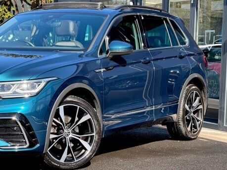 Volkswagen Tiguan R-LINE TDI 4MOTION DSG 34