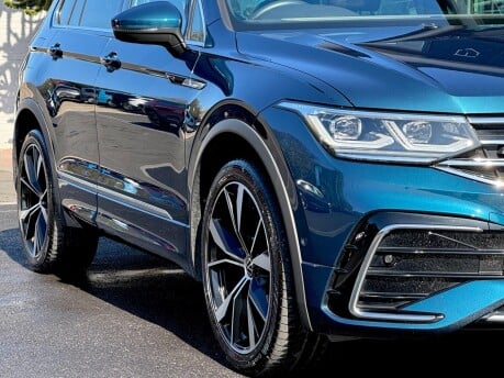 Volkswagen Tiguan R-LINE TDI 4MOTION DSG 16