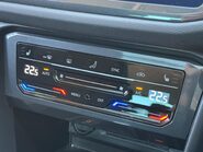 Volkswagen Tiguan R-LINE TDI 4MOTION DSG 27