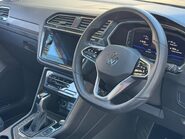 Volkswagen Tiguan R-LINE TDI 4MOTION DSG 10