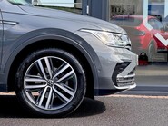 Volkswagen Tiguan ELEGANCE TSI DSG 23