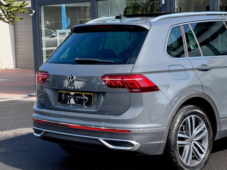 Volkswagen Tiguan ELEGANCE TSI DSG 37