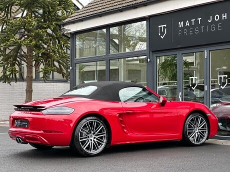 Porsche 718 BOXSTER 2