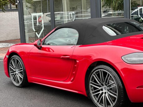 Porsche 718 BOXSTER 22