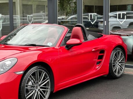 Porsche 718 BOXSTER 19