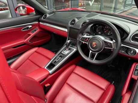 Porsche 718 BOXSTER 29