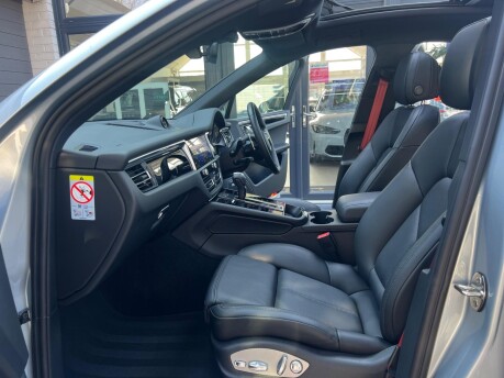 Porsche Macan S PDK 23