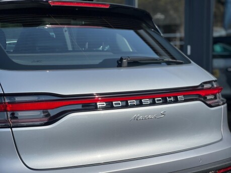 Porsche Macan S PDK 28
