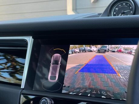 Porsche Macan S PDK 27