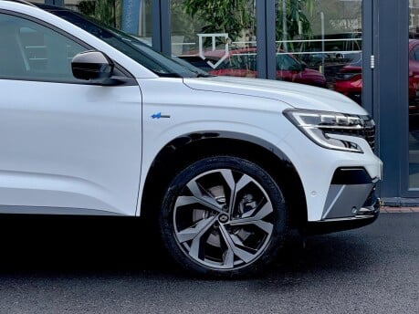 Renault Austral ICONIC ESPRIT ALPINE E-TECH 17