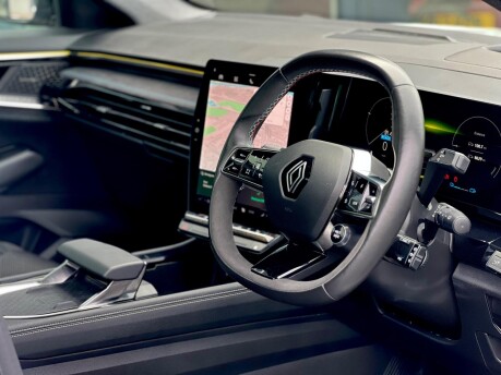 Renault Austral ICONIC ESPRIT ALPINE E-TECH 23