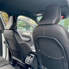Volvo XC40 T4 R-DESIGN PRO 2