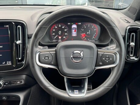 Volvo XC40 T4 R-DESIGN PRO 21
