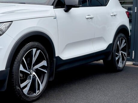 Volvo XC40 T4 R-DESIGN PRO 36